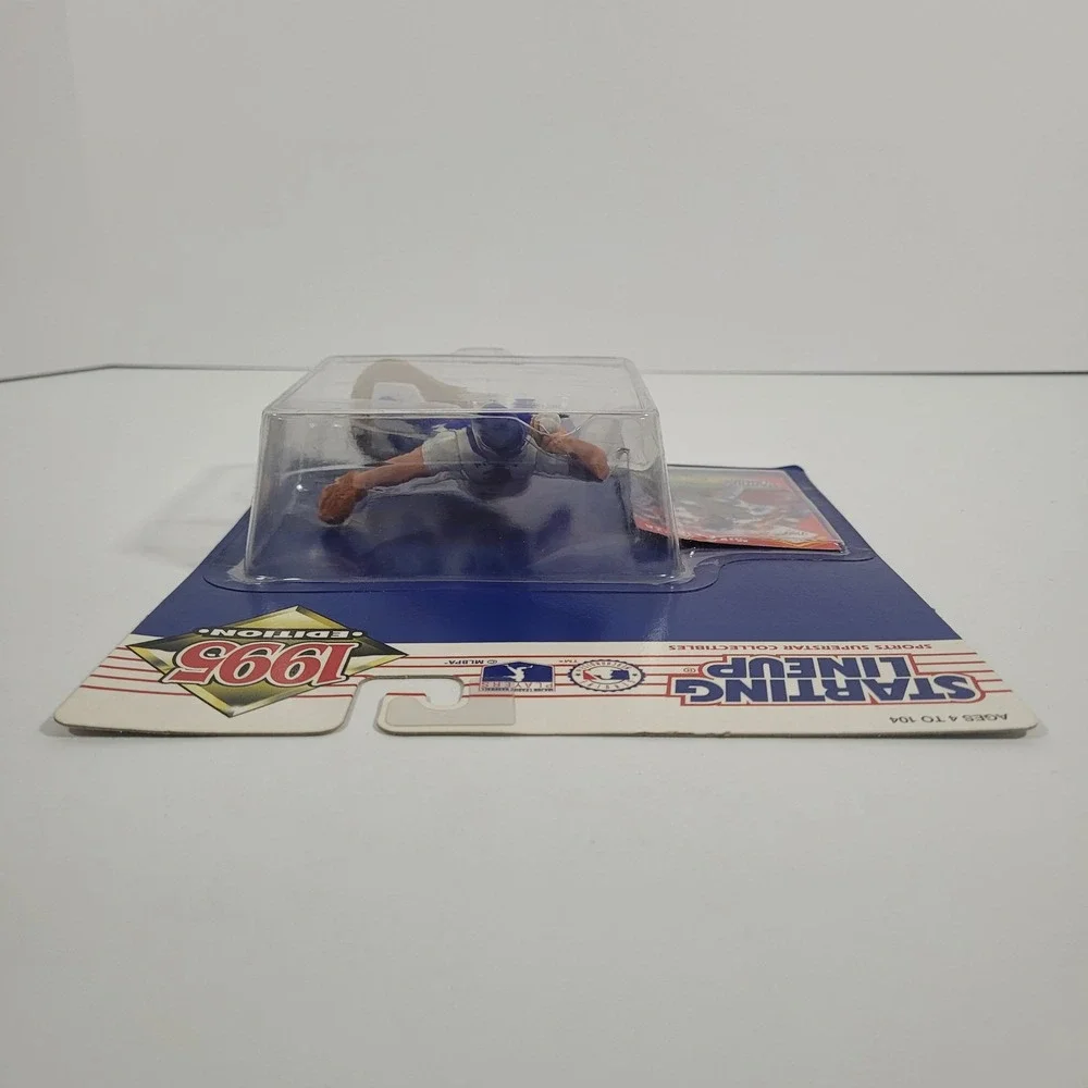 1995 Starting Lineup Mike Piazza Los Angeles Dodgers Figure with Card Kenner NIB